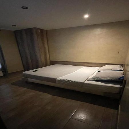 Lpl Paris Hotel Екстер'єр фото